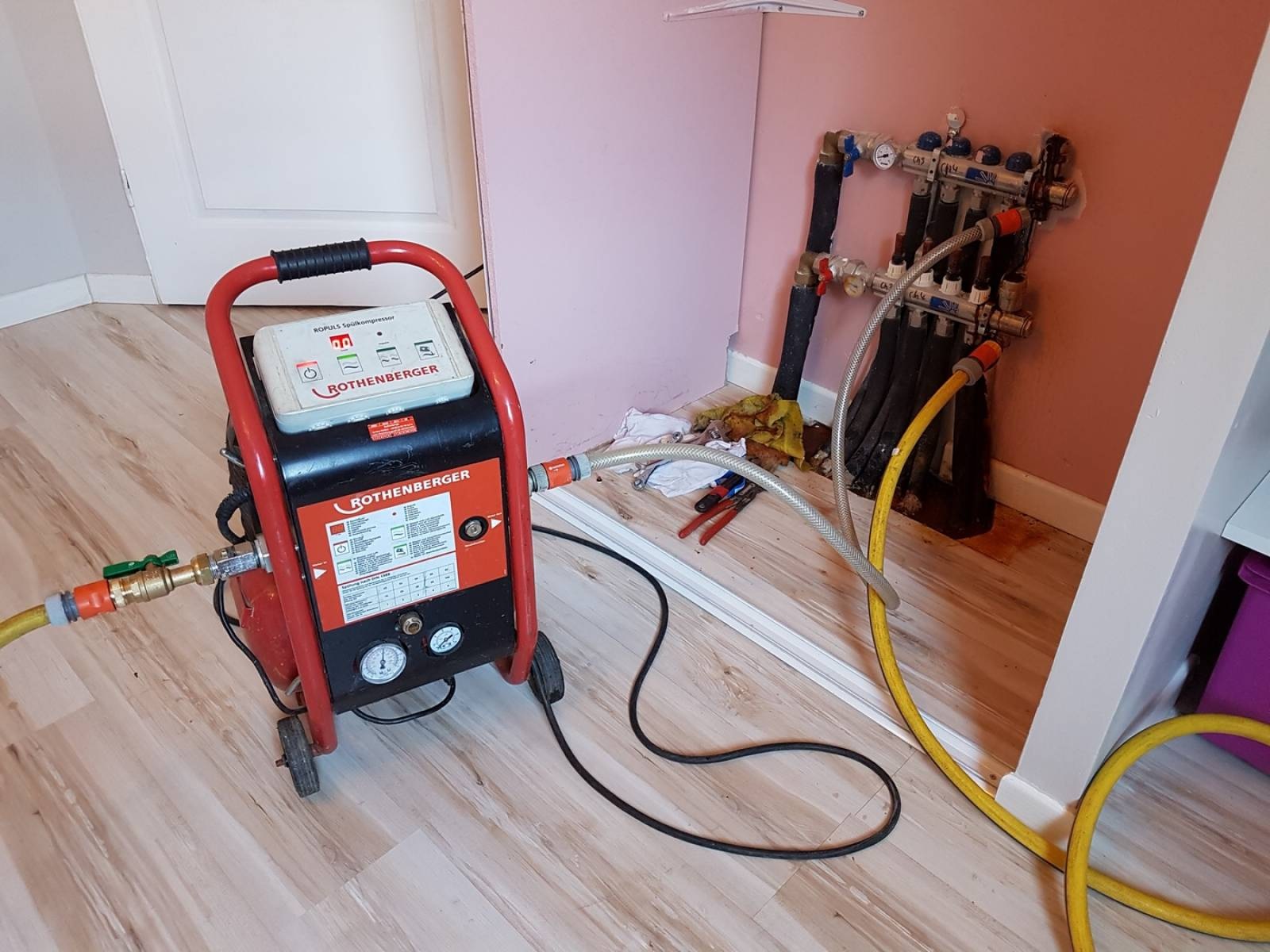 Maltepe Cevizli Vaillant Hermetik Şofben Kombi Bakımı